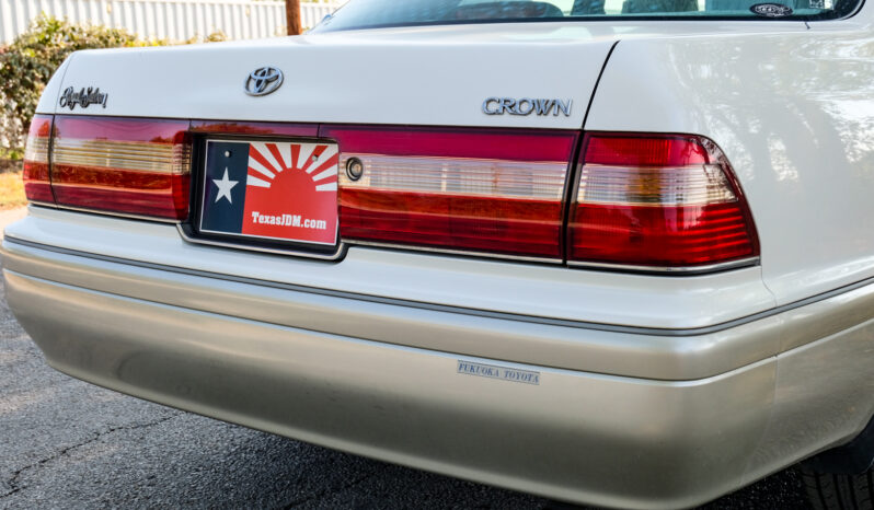 1997 Toyota Crown Luxury Sedan Factory RHD full
